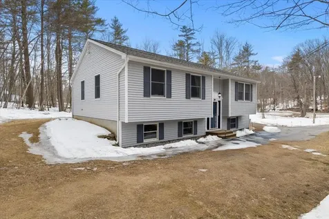 173 Second Crown Point Road Barrington NH 03825