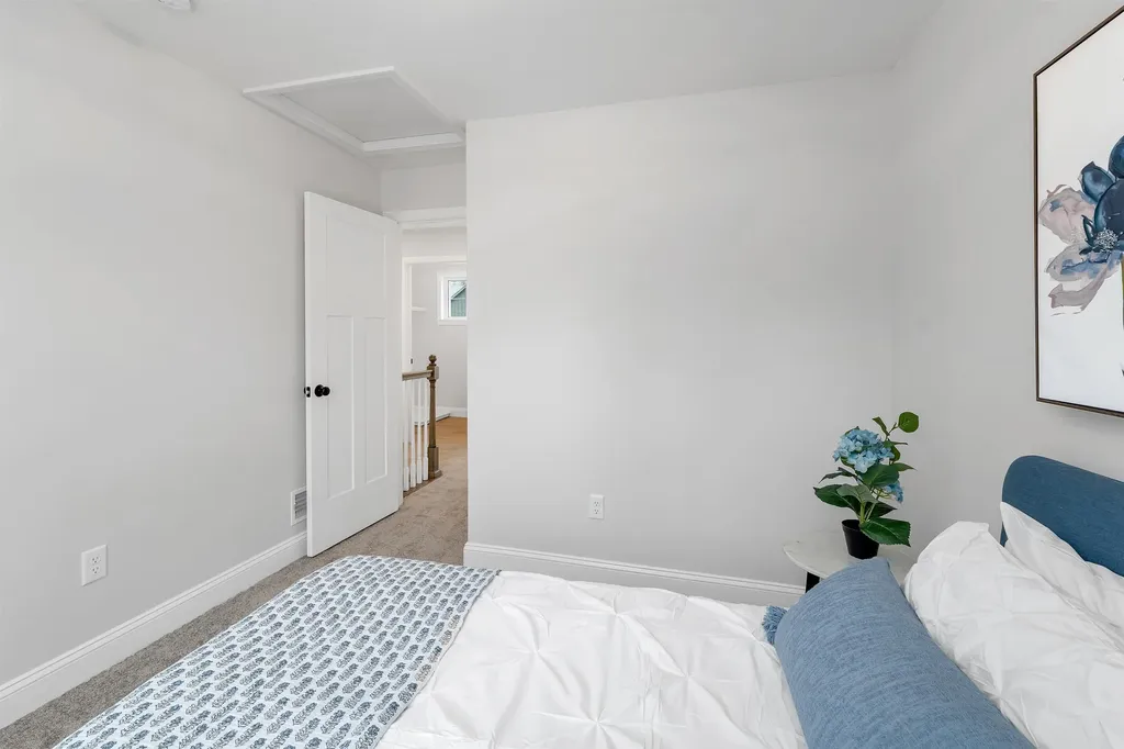 3-C Mustang Drive Litchfield NH 03052