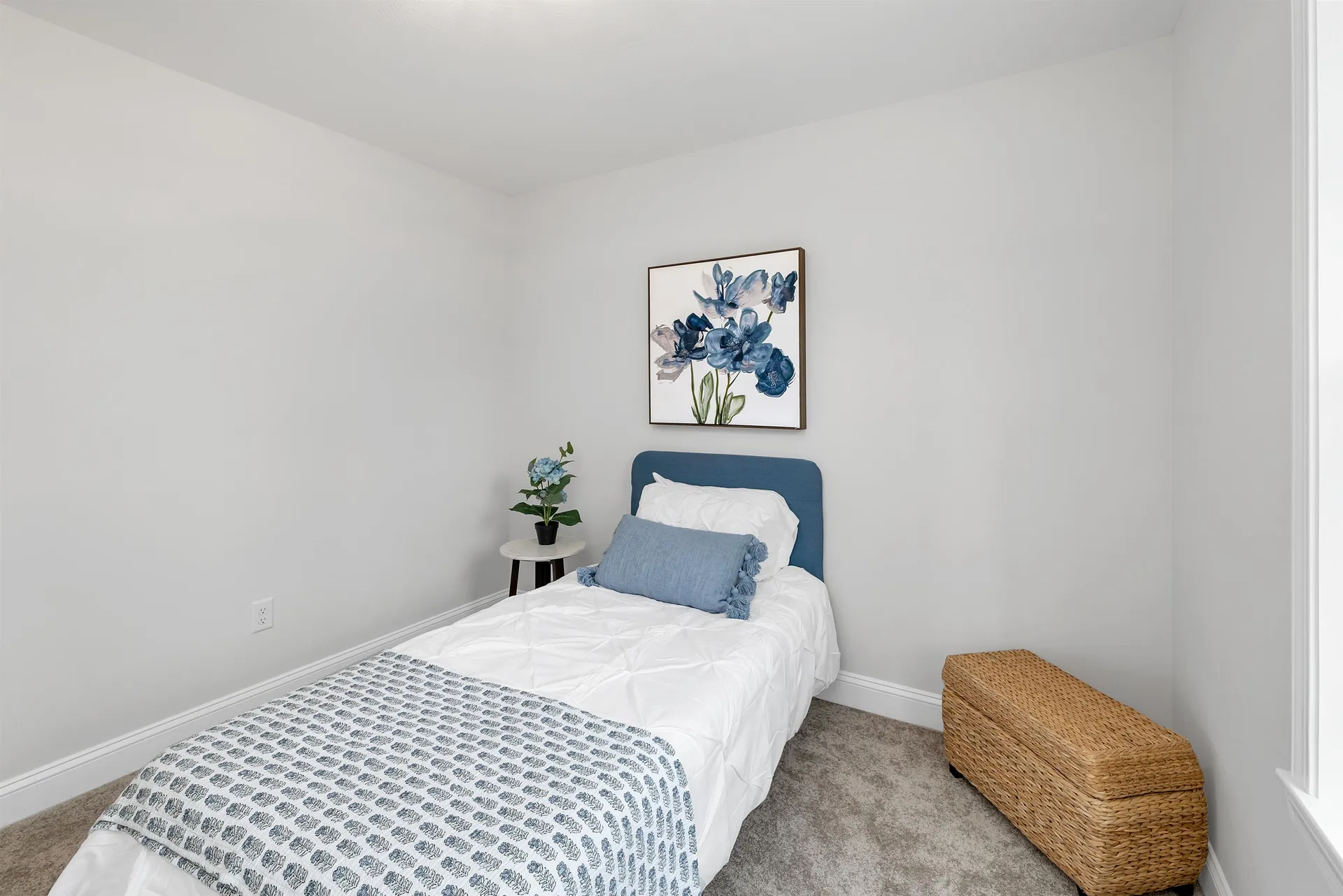 3-B Mustang Drive Litchfield NH 03052