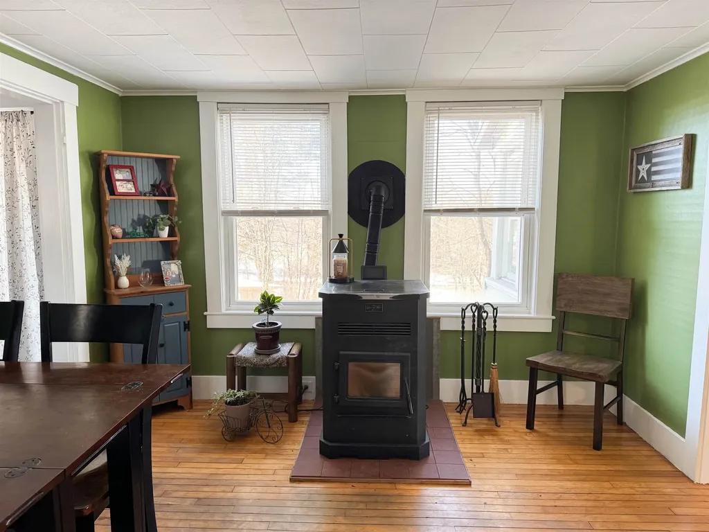 36 Woodbury Street Keene NH 03431