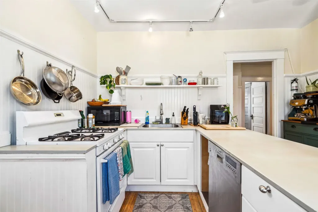 128 N Main Street Lebanon NH 03784