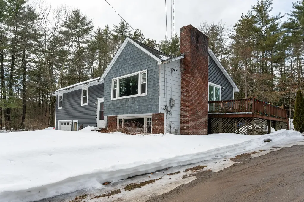 91 Barnard Hill Road Weare NH 03281