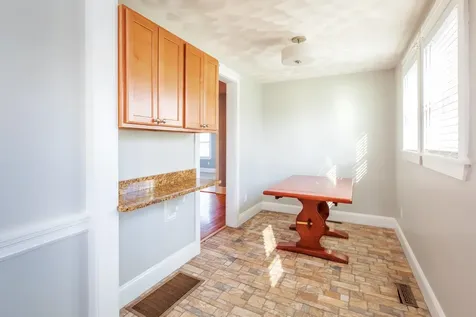5 Cole Street Hampton NH 03842