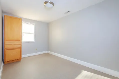5 Cole Street Hampton NH 03842