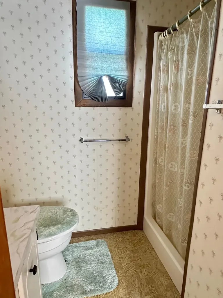 89 Glen Street Brattleboro VT 05301