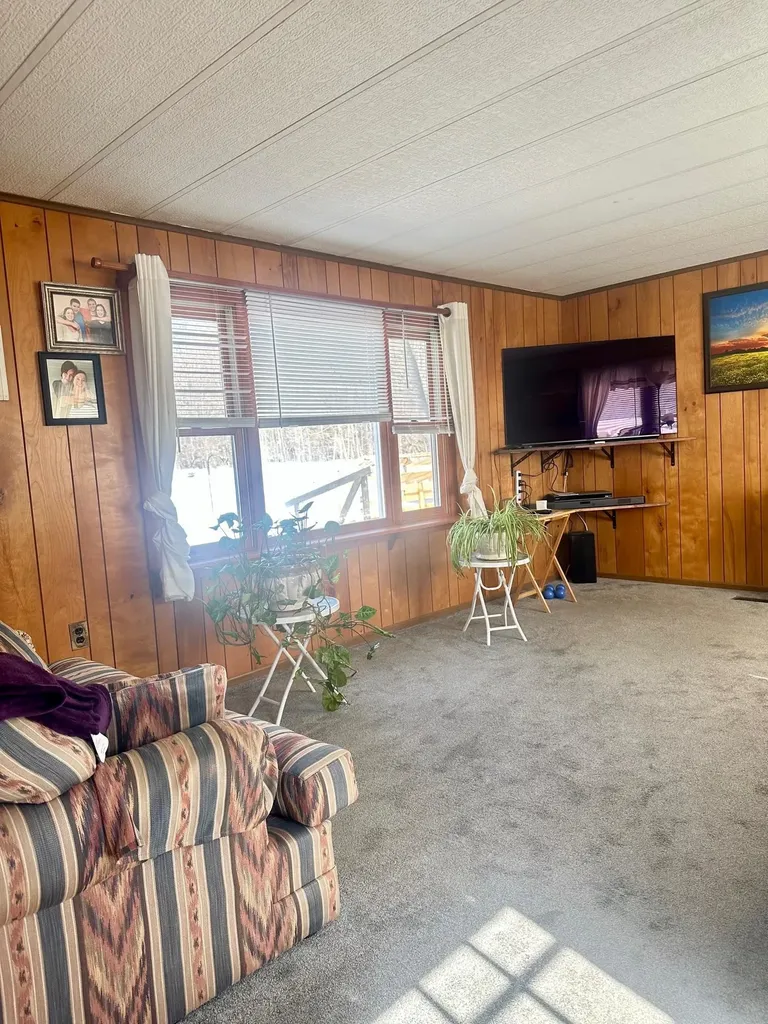 89 Glen Street Brattleboro VT 05301