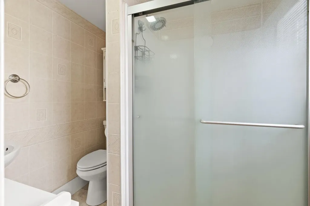 28 Church Street Hillsborough NH 03244