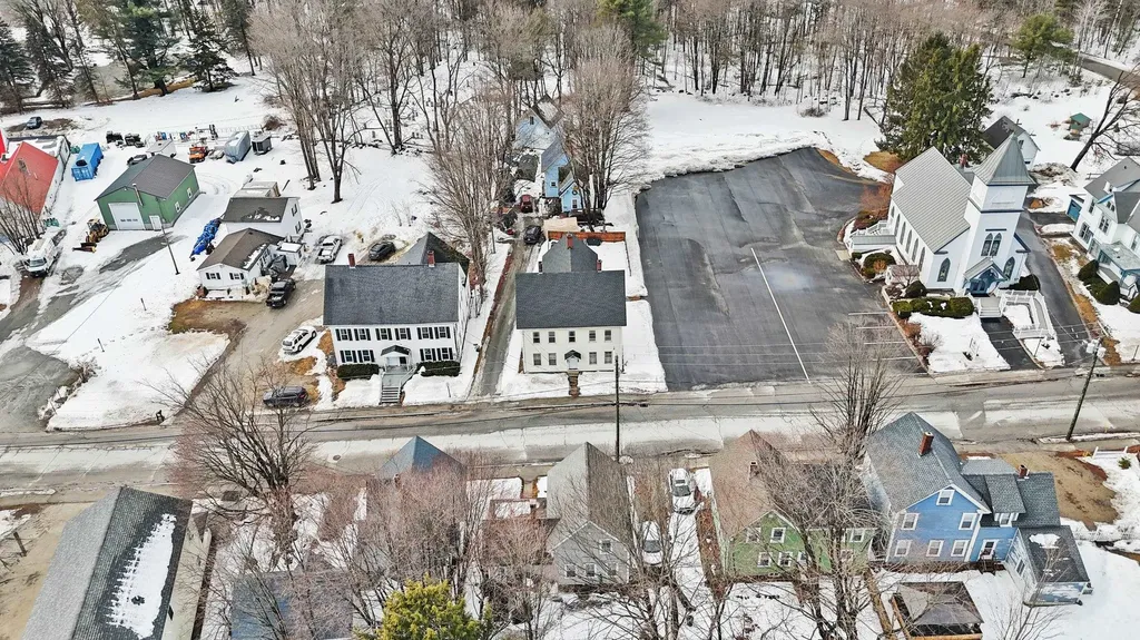 28 Church Street Hillsborough NH 03244