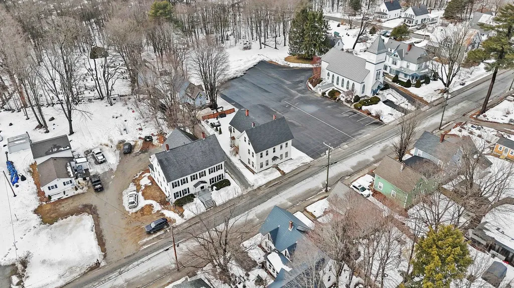 28 Church Street Hillsborough NH 03244