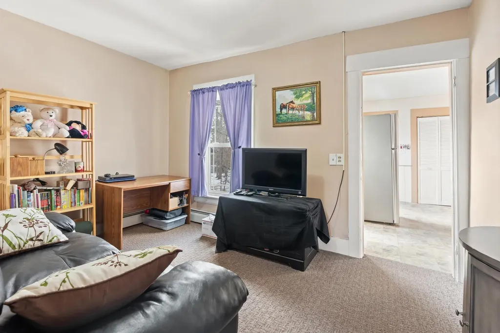 28 Church Street Hillsborough NH 03244