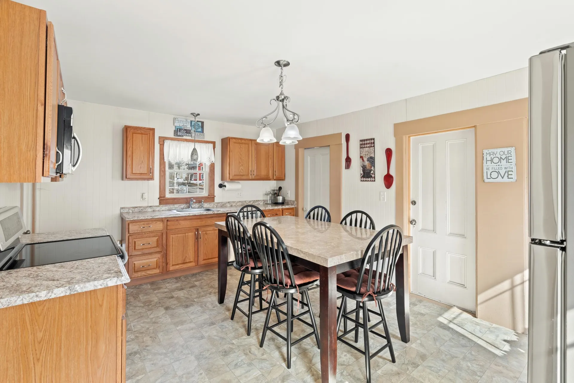 28 Church Street Hillsborough NH 03244