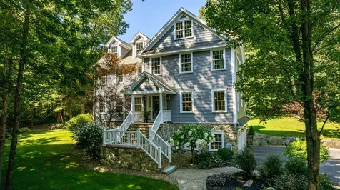 3 Moore Lane Exeter NH 03833