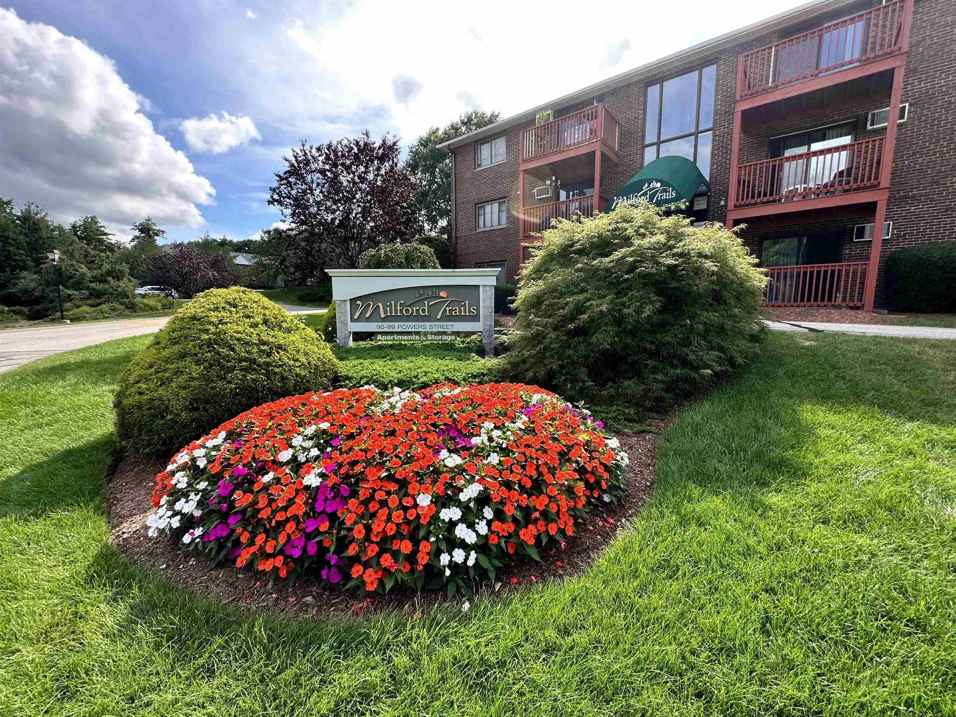 95 Powers Street Milford NH 03055