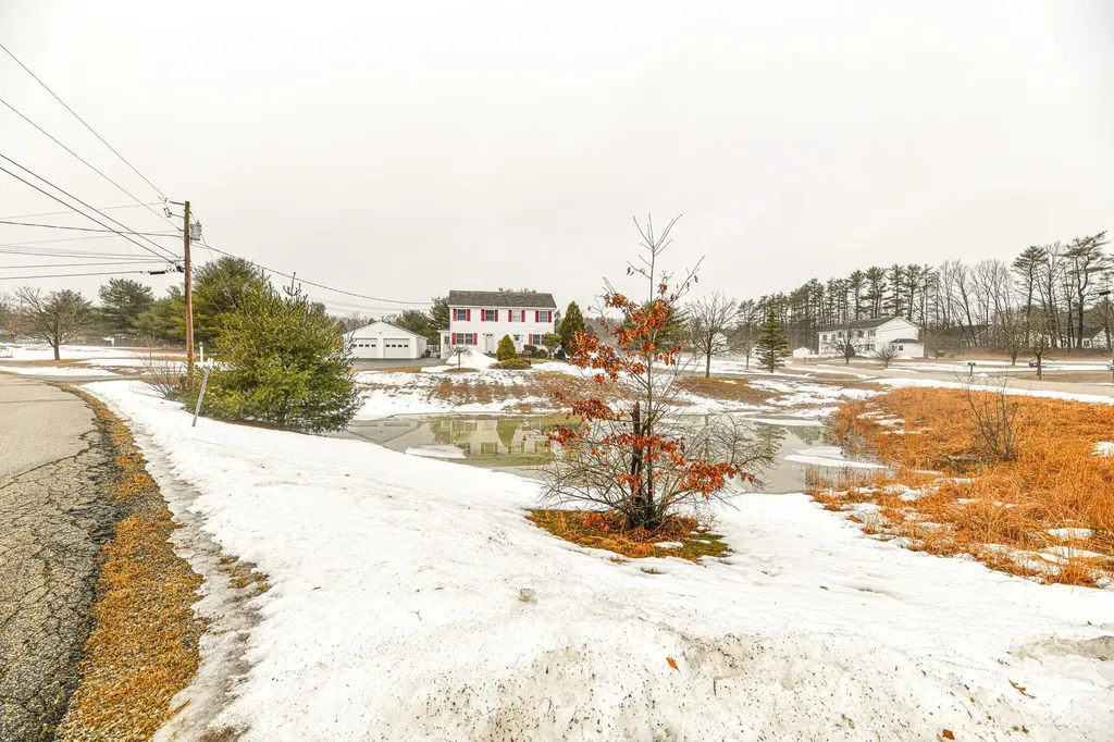 49 Maple Drive Greenland NH 03840