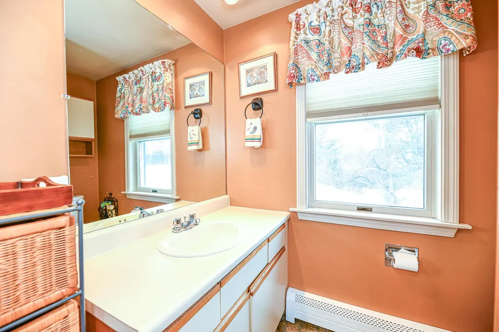 49 Maple Drive Greenland NH 03840