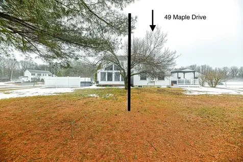 49 Maple Drive Greenland NH 03840