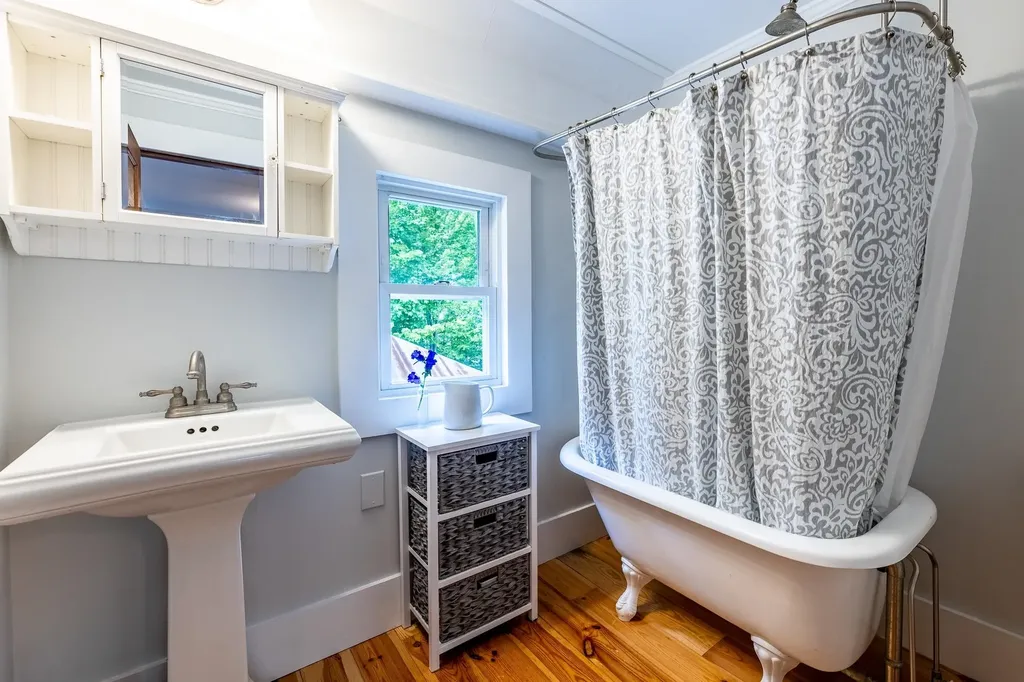 43 Hazen Street Norwich VT 05055