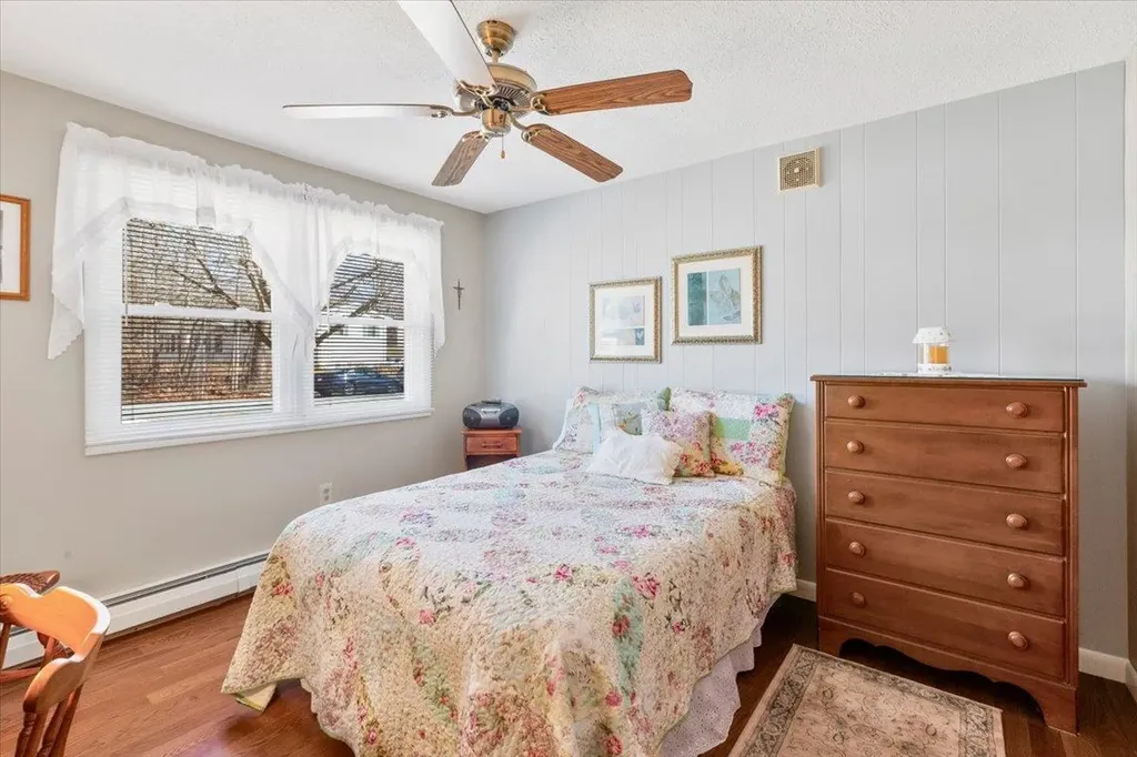 17 Tel Road Bennington VT 05201