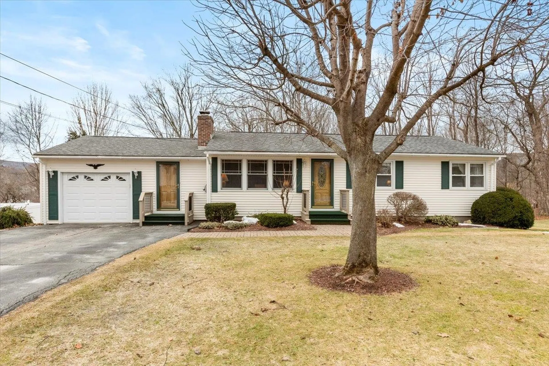 17 Tel Road Bennington VT 05201