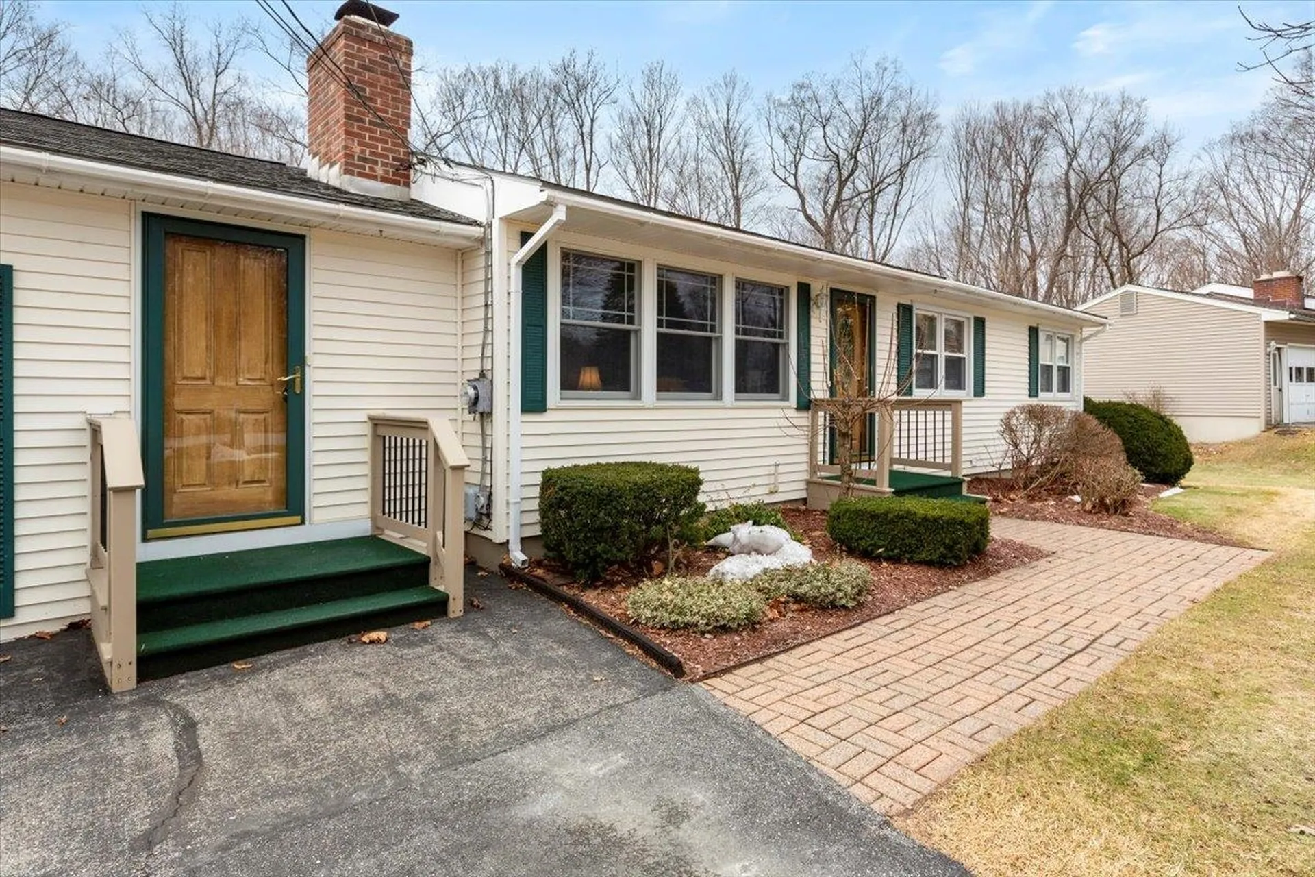 17 Tel Road Bennington VT 05201