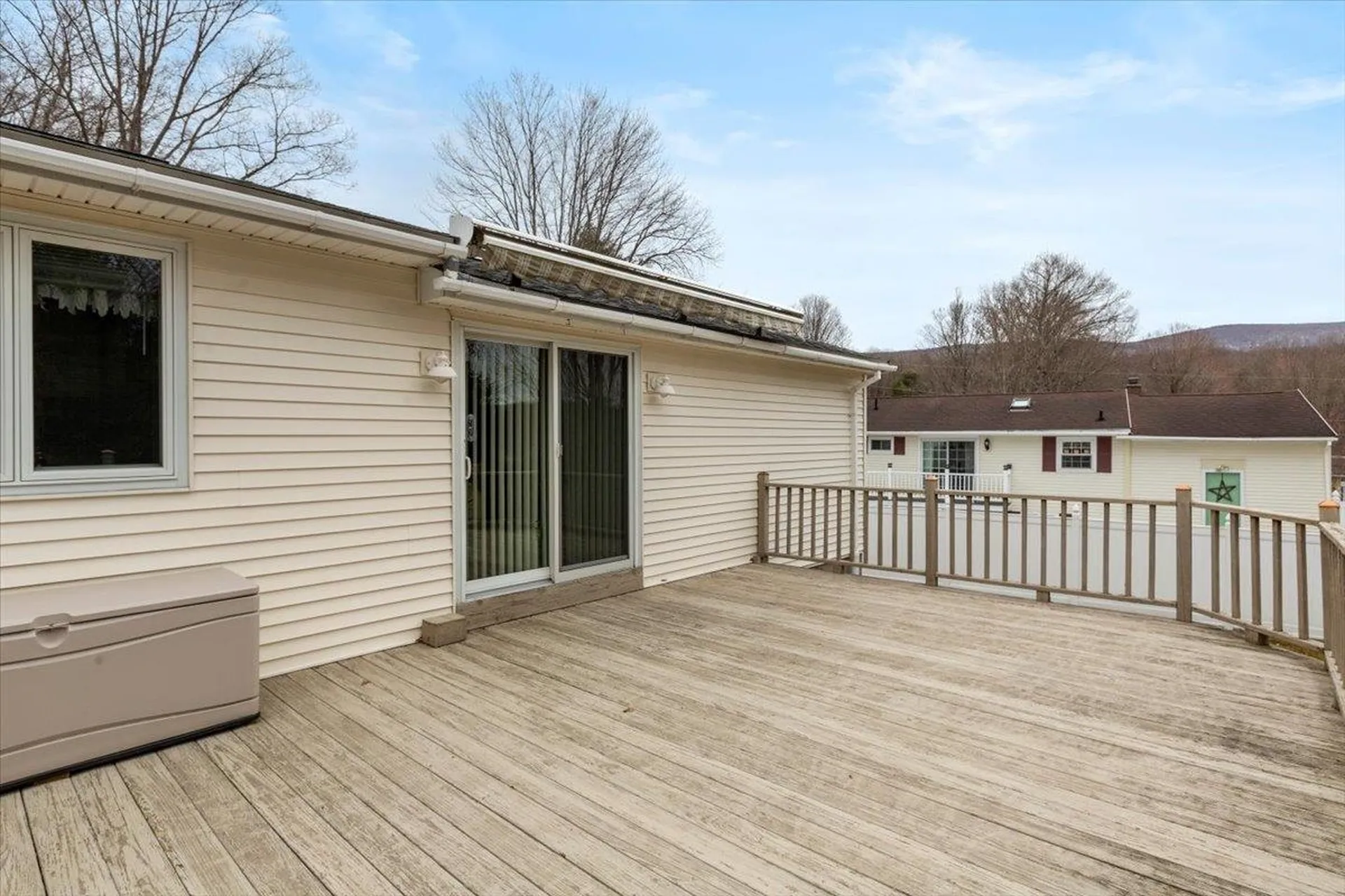 17 Tel Road Bennington VT 05201