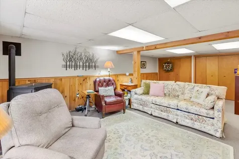 17 Tel Road Bennington VT 05201