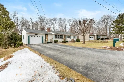 17 Tel Road Bennington VT 05201