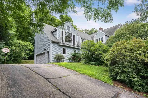 11 Harbor Ridge Road South Burlington VT 05403