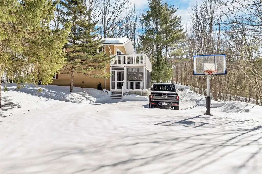 11 Avocado Lane Gilford NH 03249