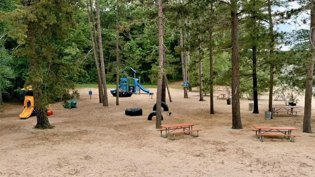 11 Avocado Lane Gilford NH 03249