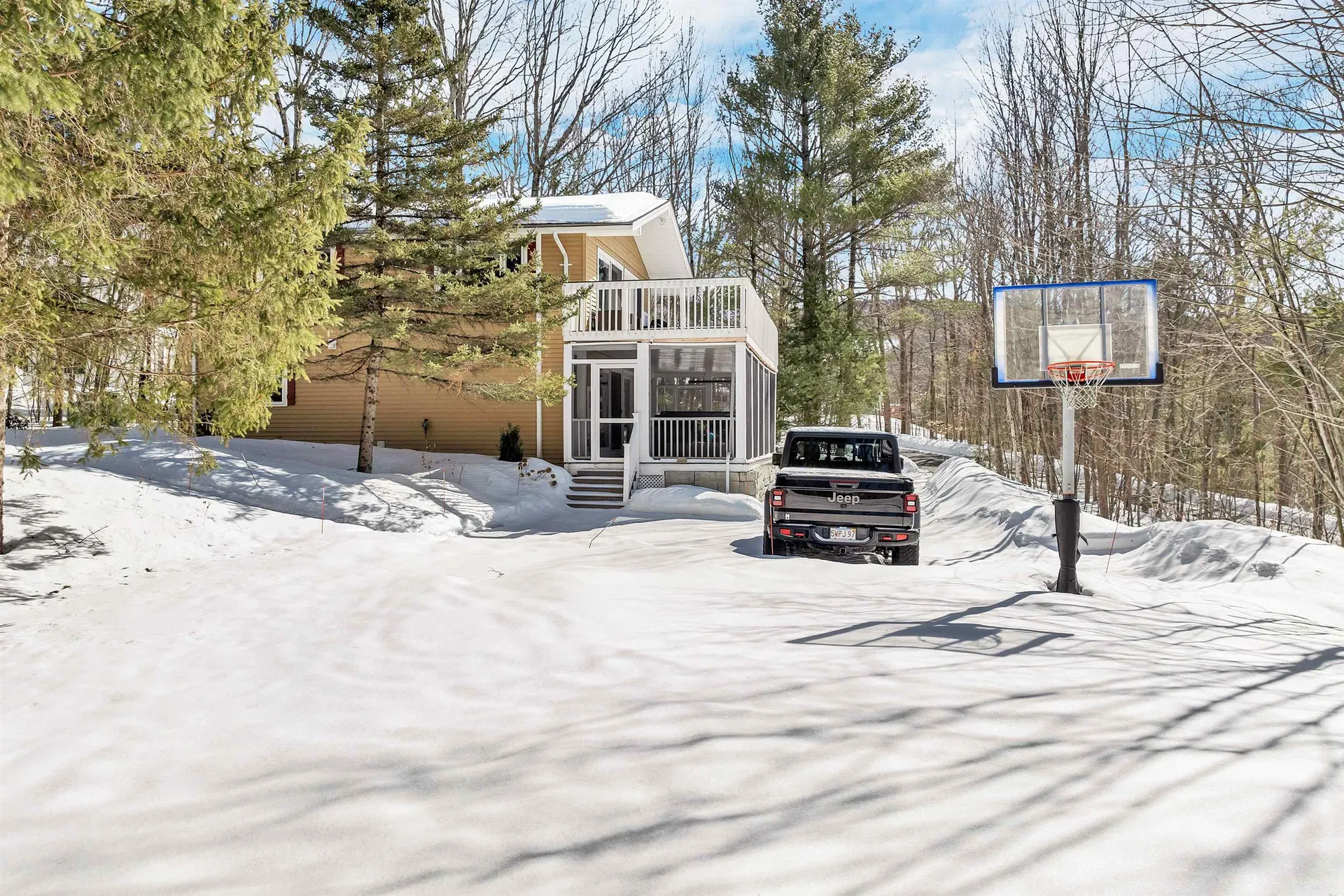 11 Avocado Lane Gilford NH 03249