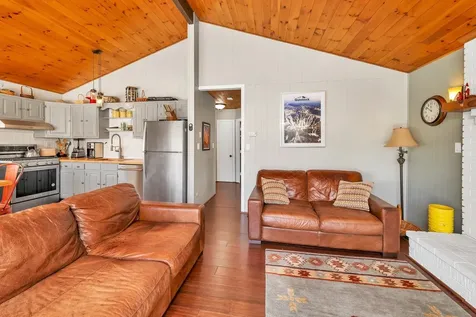 11 Avocado Lane Gilford NH 03249