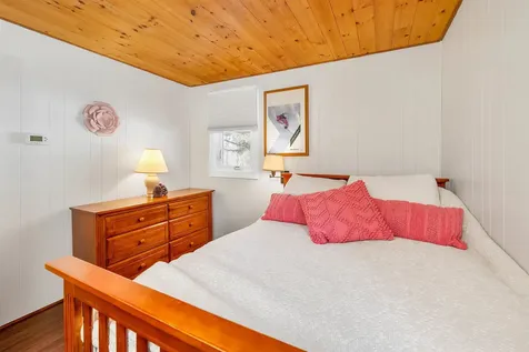 11 Avocado Lane Gilford NH 03249