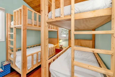 11 Avocado Lane Gilford NH 03249