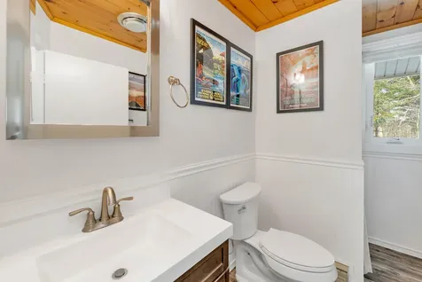 11 Avocado Lane Gilford NH 03249