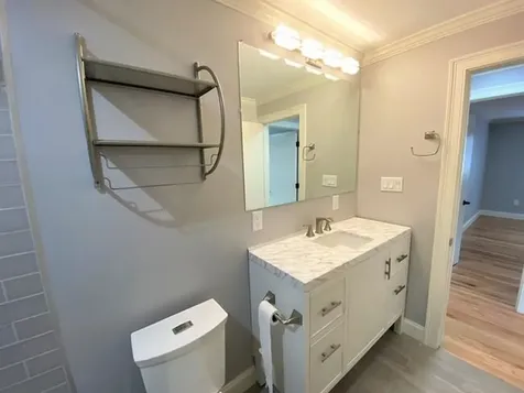 6 Lancelot Court Salem NH 03079