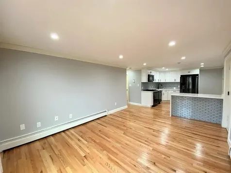 6 Lancelot Court Salem NH 03079