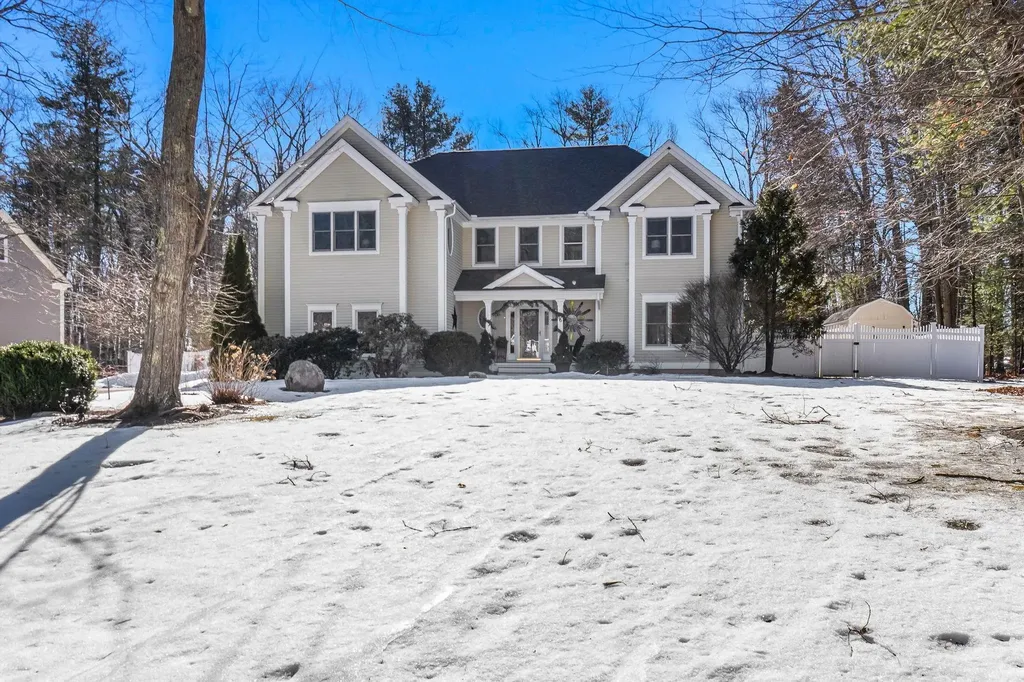 6 Amberwood Drive Exeter NH 03833