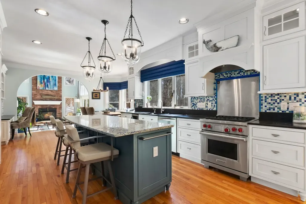 6 Amberwood Drive Exeter NH 03833