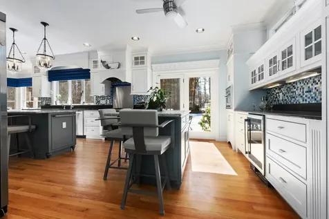 6 Amberwood Drive Exeter NH 03833