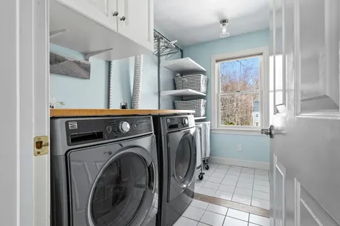 6 Amberwood Drive Exeter NH 03833