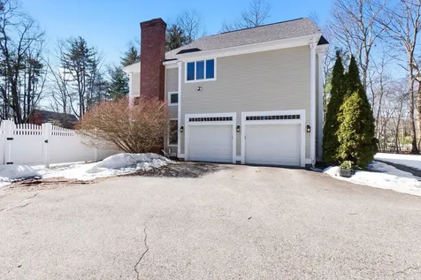 6 Amberwood Drive Exeter NH 03833