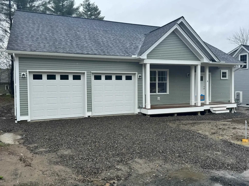 8 Rock Ridge Boulevard Lebanon NH 03784