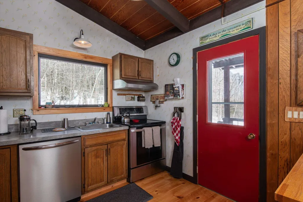 316 Little Pond Road Andover VT 05143