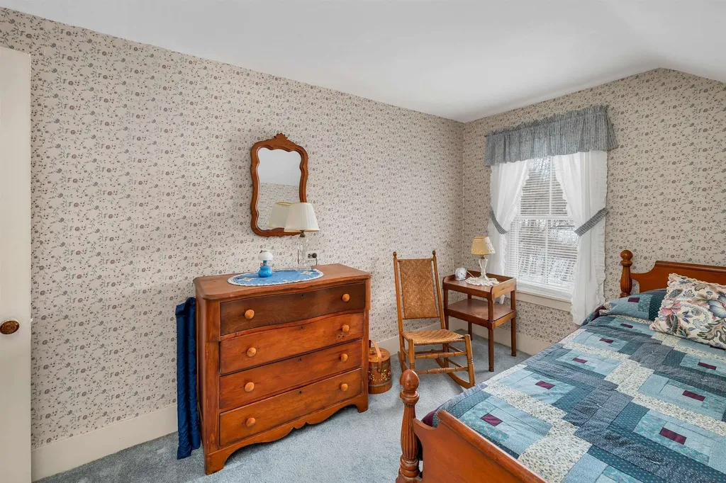 16 Middleton Road Wolfeboro NH 03894