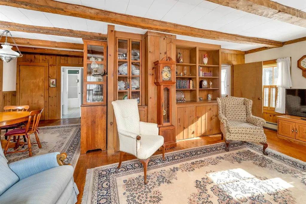 16 Middleton Road Wolfeboro NH 03894