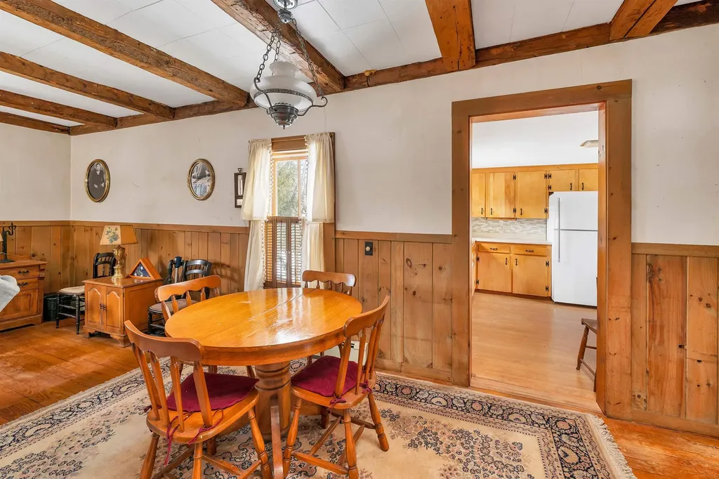 16 Middleton Road Wolfeboro NH 03894