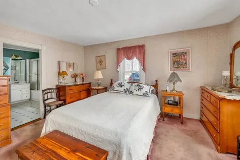 16 Middleton Road Wolfeboro NH 03894