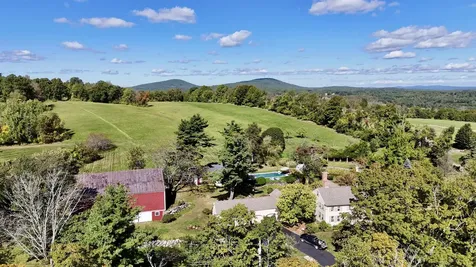 89-93 Chestnut Hill Road Amherst NH 03031