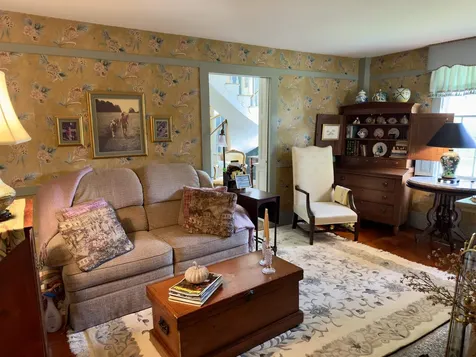 89-93 Chestnut Hill Road Amherst NH 03031